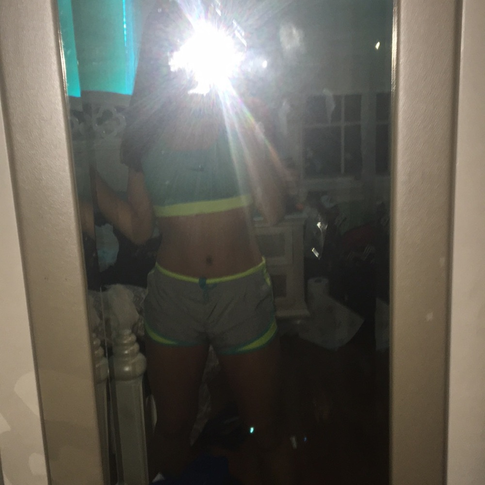 nike sports bra